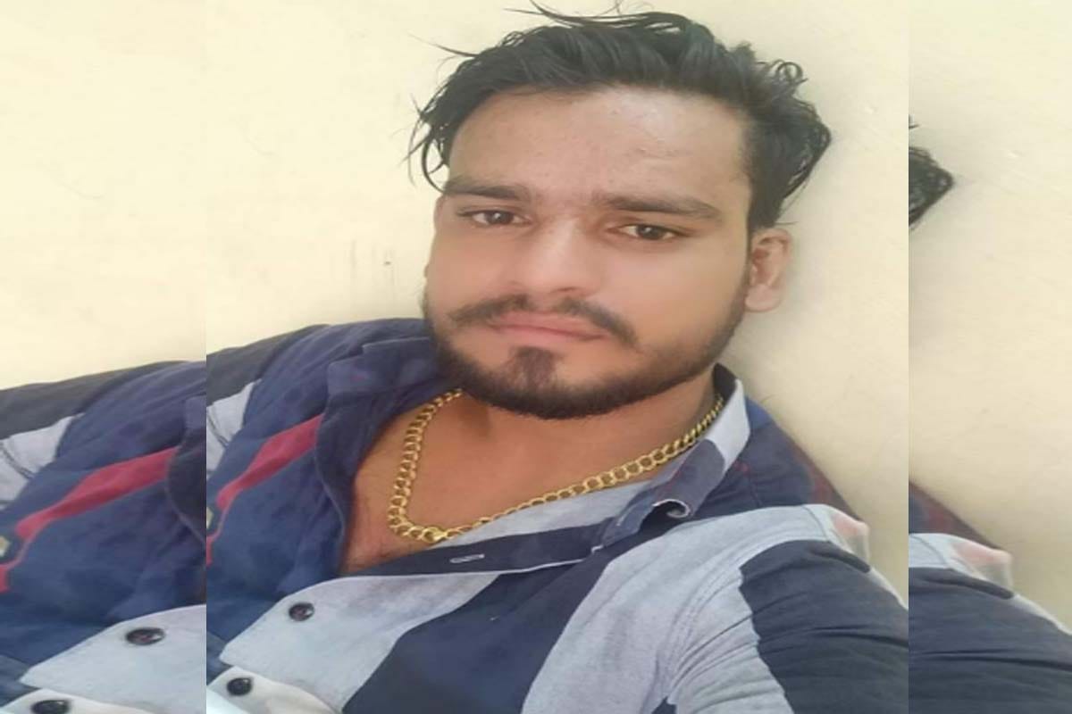 Badmash Javed prize of one lakh was killed in  encounter, he was wanted in more than twenty cases