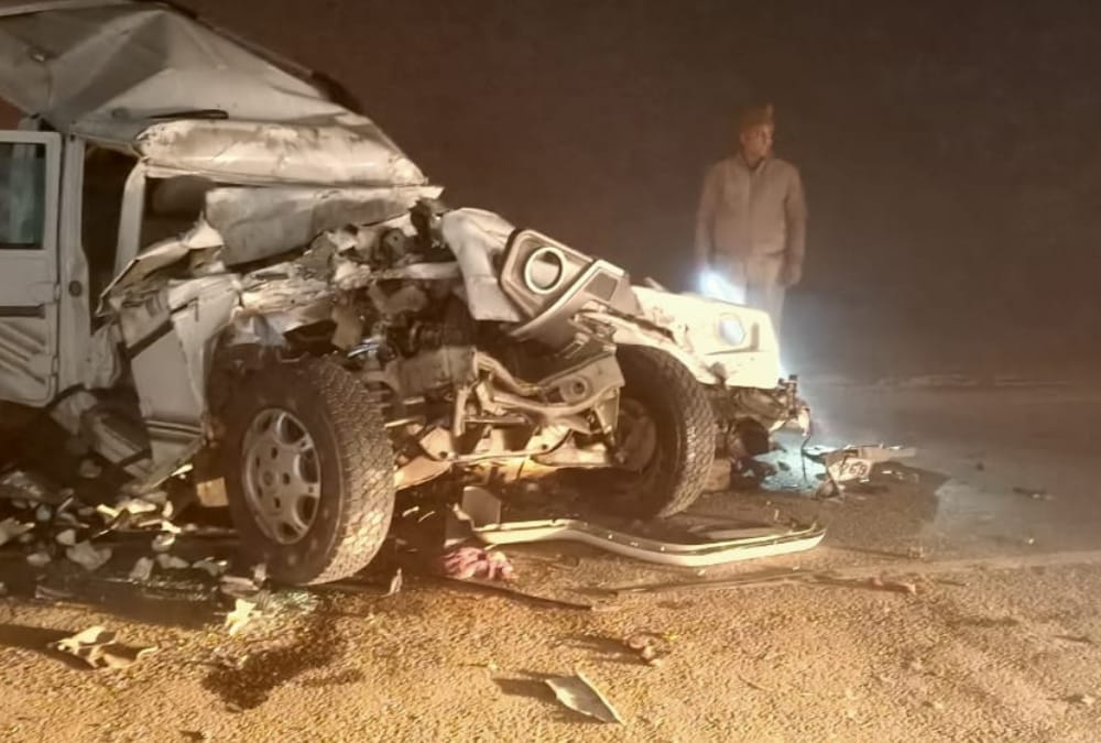 Two accidents in Bahraich because of fog.