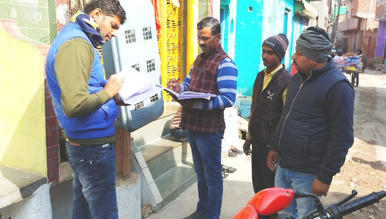 72 pepole charged for light theft