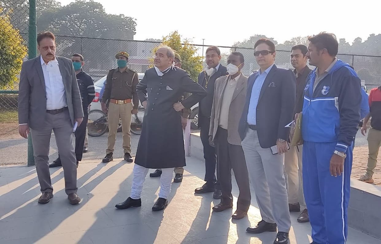 Students come to the playing field to strengthen the Fit India campaign