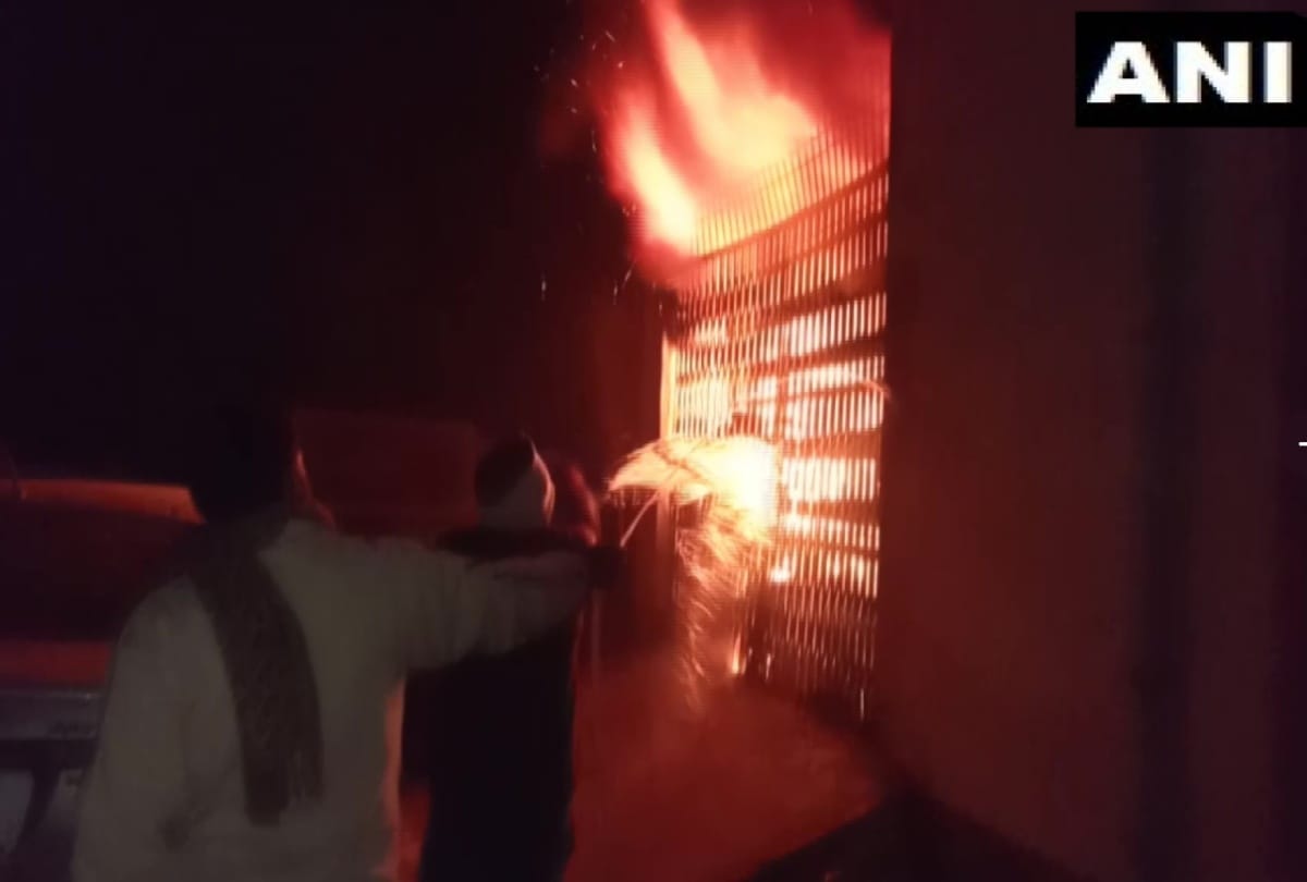 Fire breaks out at the Maniyari police station in Muzaffarpur, Bihar