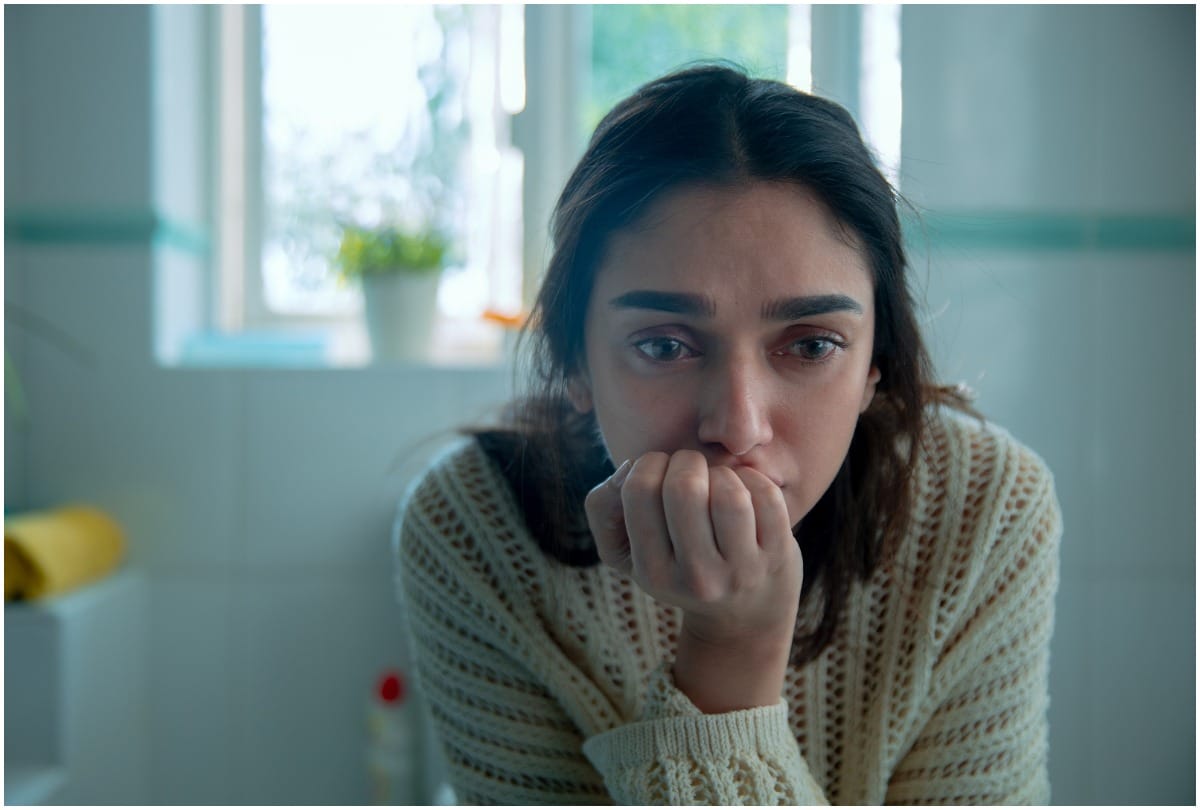 The Girl On The Train Trailer Review by Pankaj shukla Netflix Parineeti Chopra Aditi Rao Hyhdari