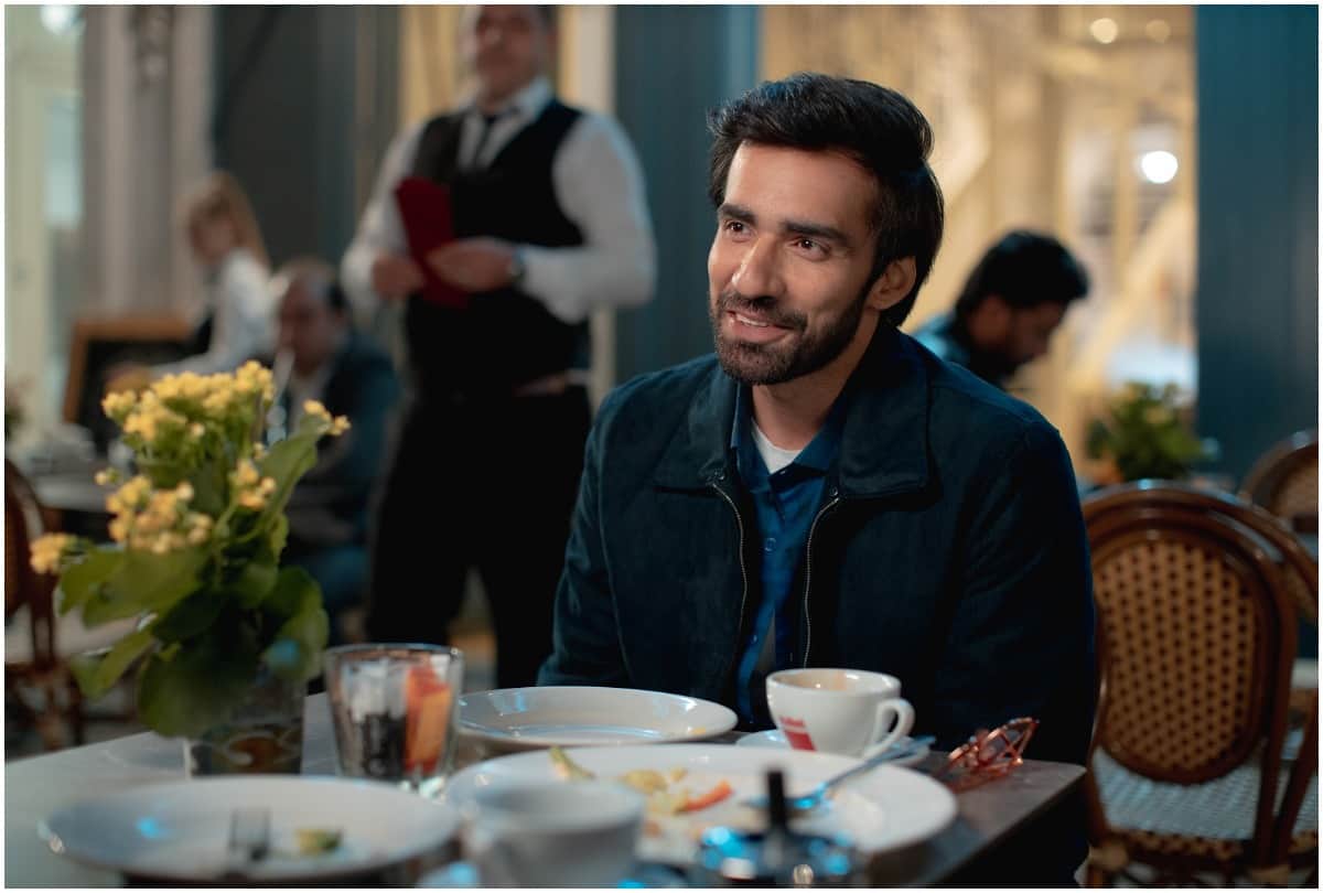 The Girl On The Train Trailer Review by Pankaj shukla Netflix Parineeti Chopra Aditi Rao Hyhdari
