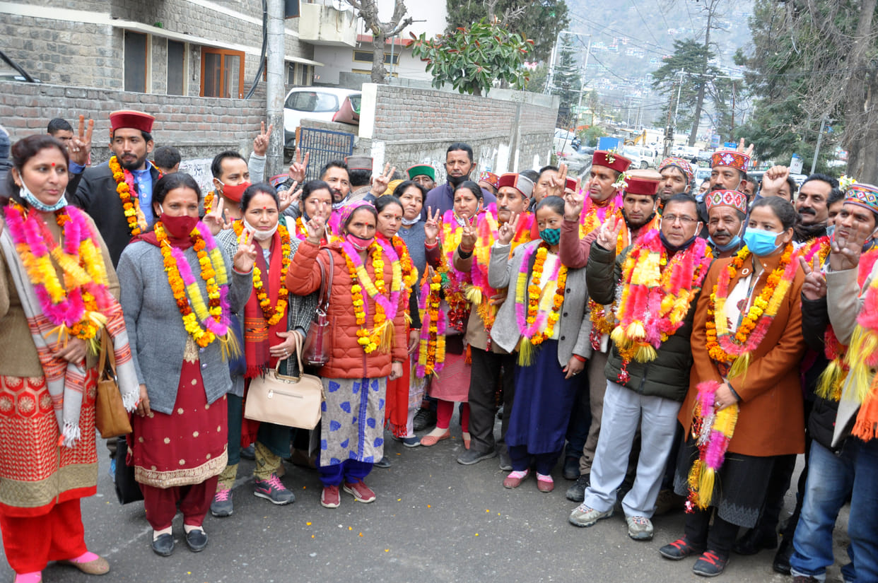 bjp supporter bdc chairmans won in kullu, banjar and naggar