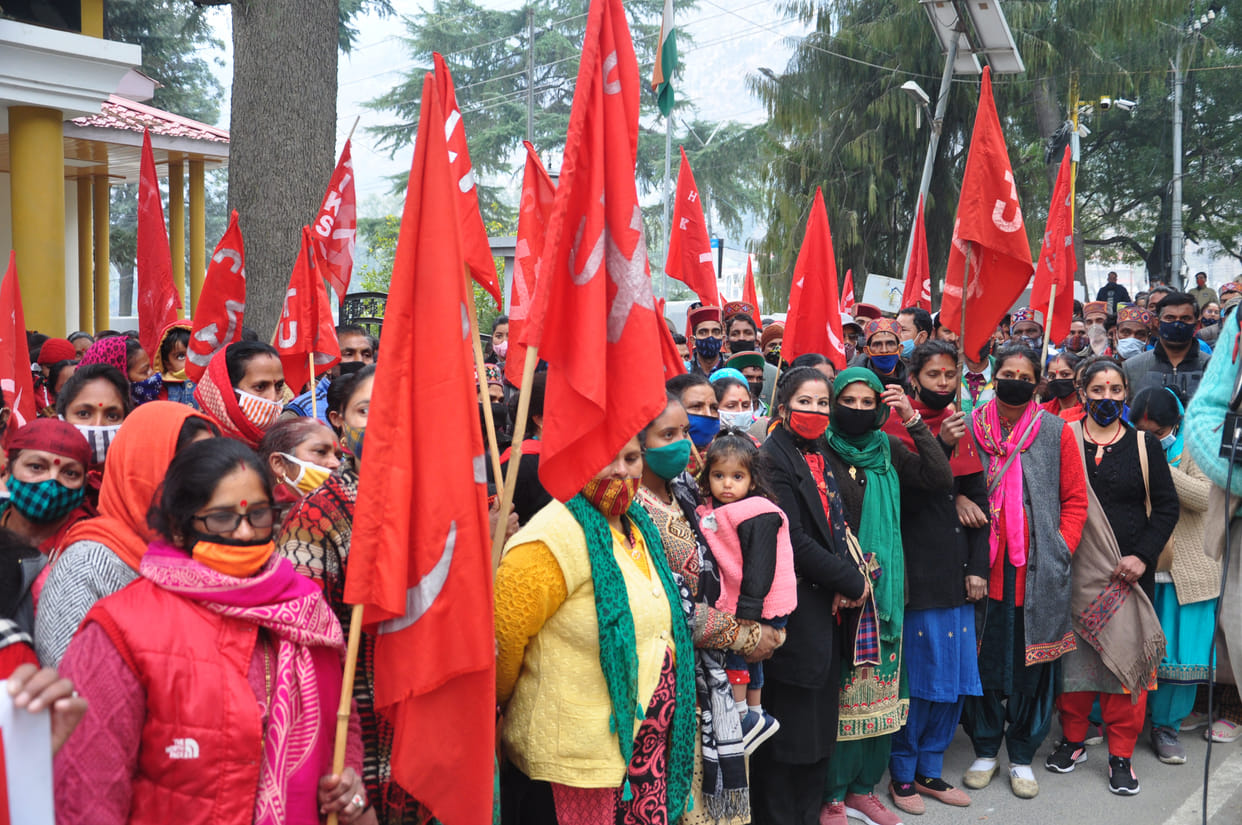 citu workers protested in kullu