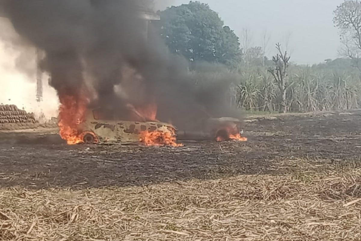 Two cars burnt to ashes in Shamli of Uttar Pradesh
