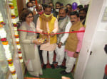 राबर्ट्सगंज सांई हॉस्पिटल में ब्लड बैंक का फीताकाटकर शुभारंभ प्रभारी मंत्री डॉ.सतीशचंद्र द्वि?