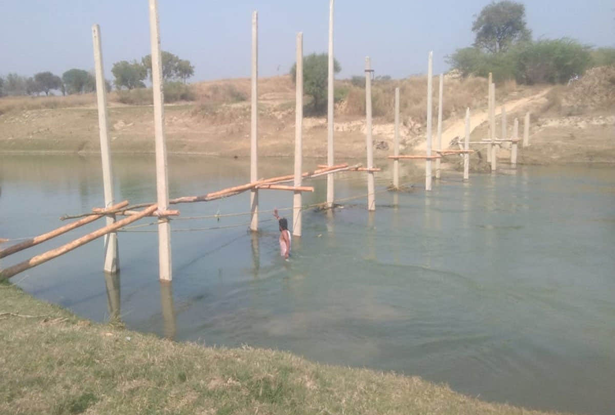Villagers started building bridges on Rind river themselves