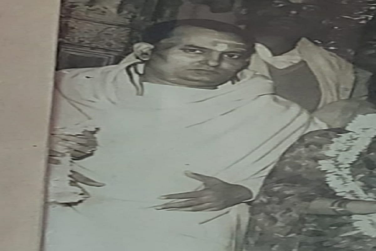 Former Mahant of Shri Kashi Vishwanath Temple Pandit Ramshankar Tripathi passed away