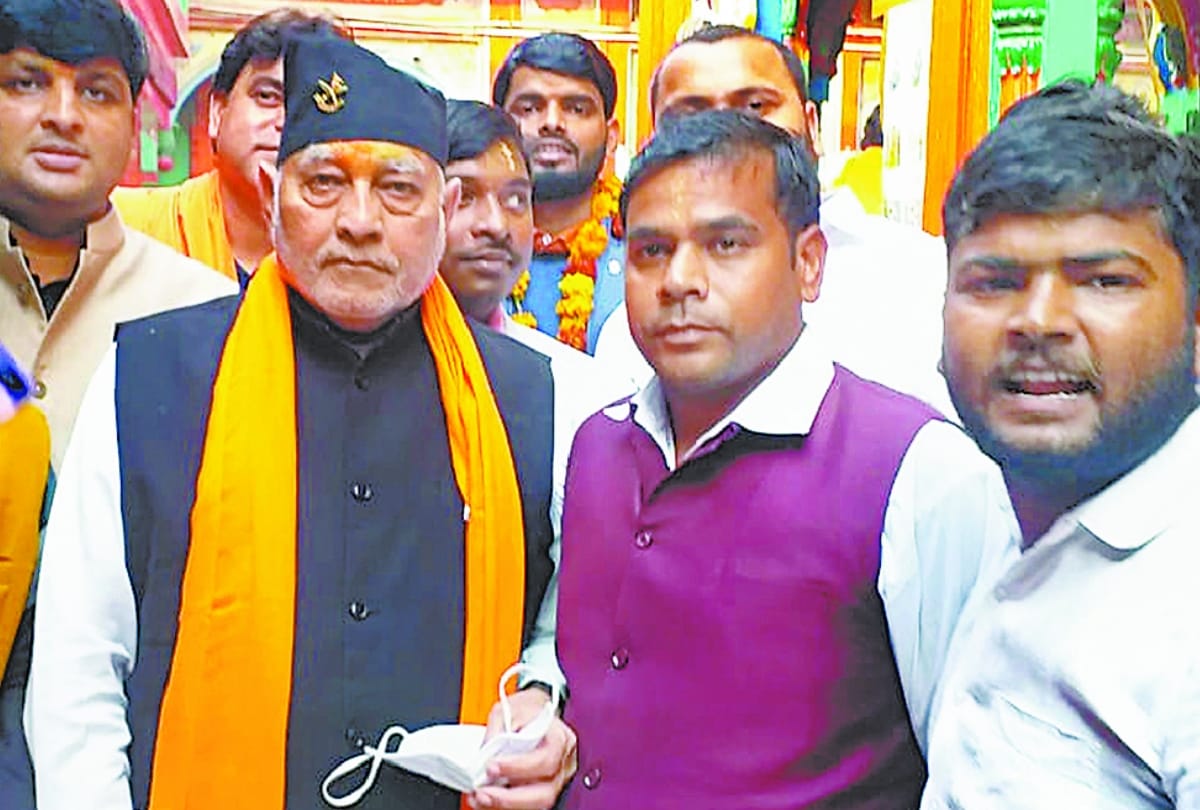 Farmer never fights, some people get confused about foreign things: Prahlad Modi