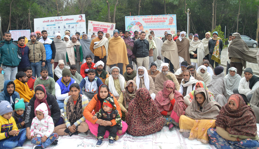 Villagers of Kandera protest at Collectorate and SP office