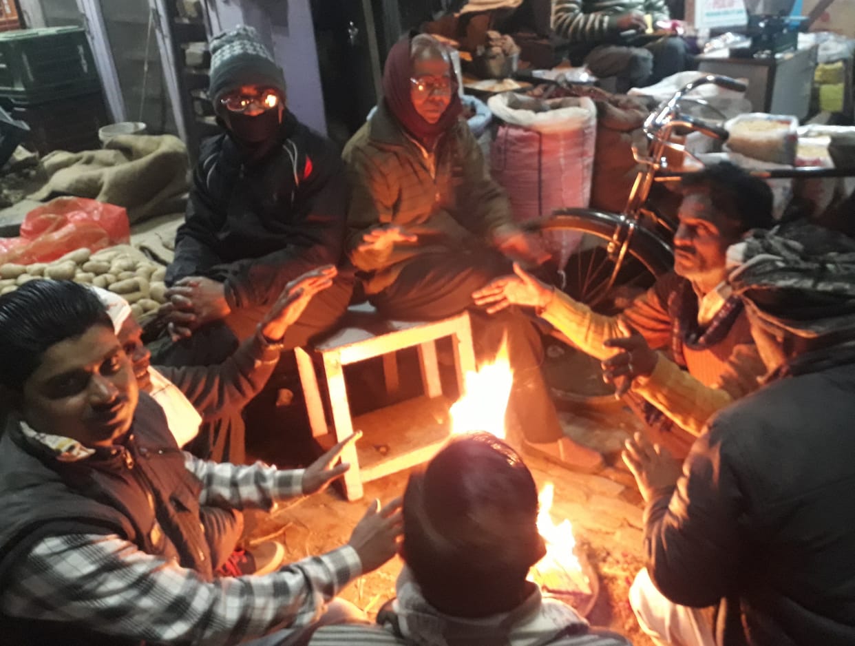 Hathras: Drizzle increases winter, farmers upset