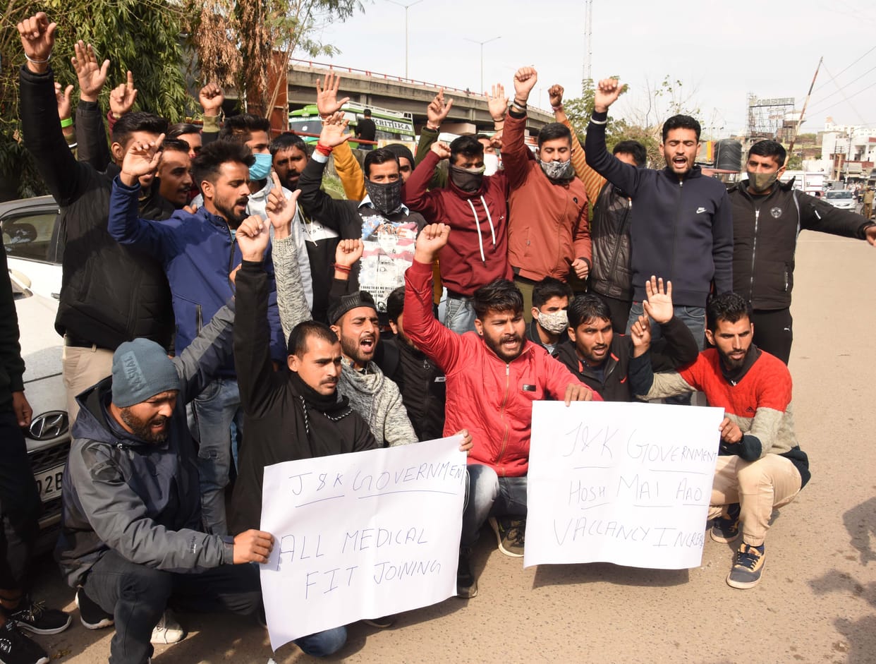 protest aginst BSF recrutment froud