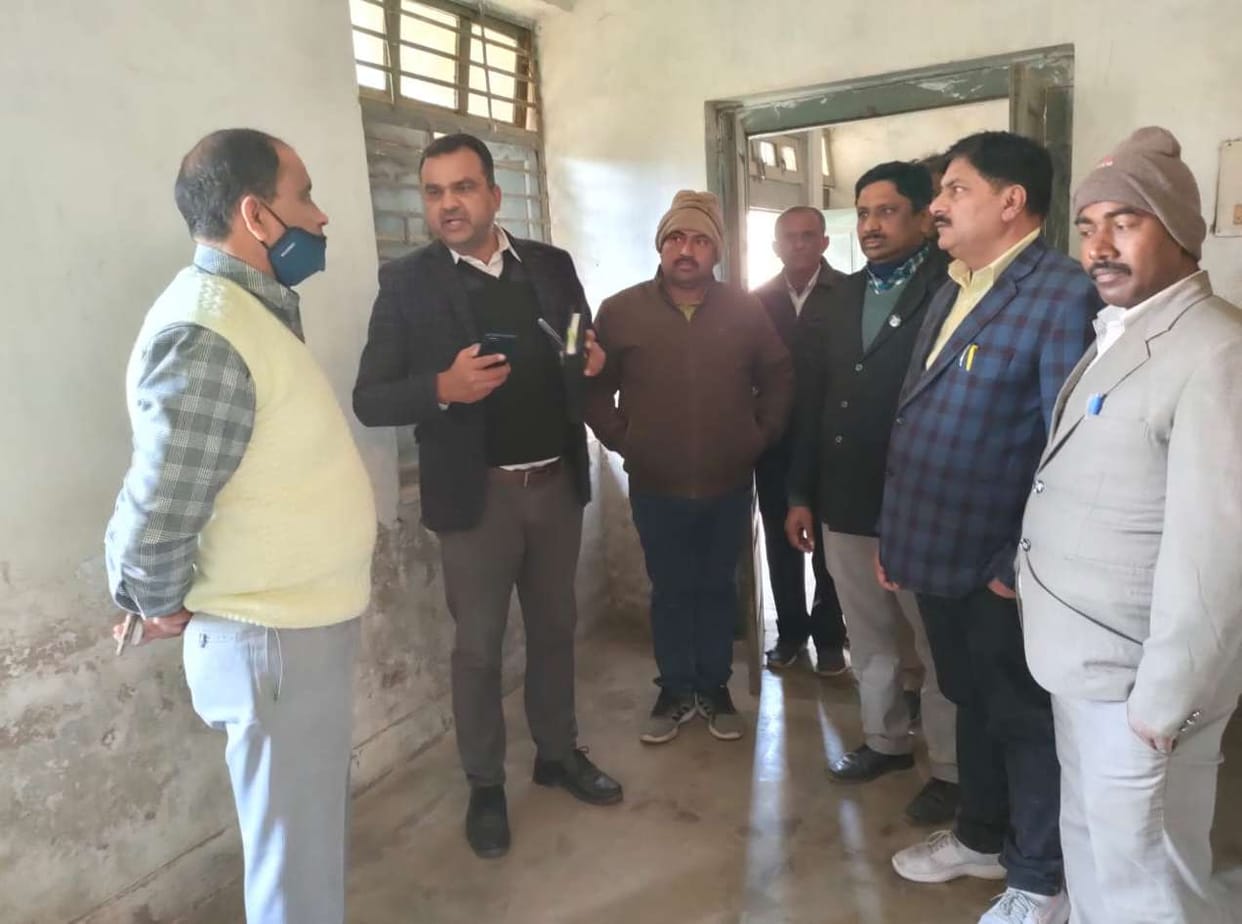 ?????? ???????? ?? ??? ????Team of officers inspected for Munsif Court