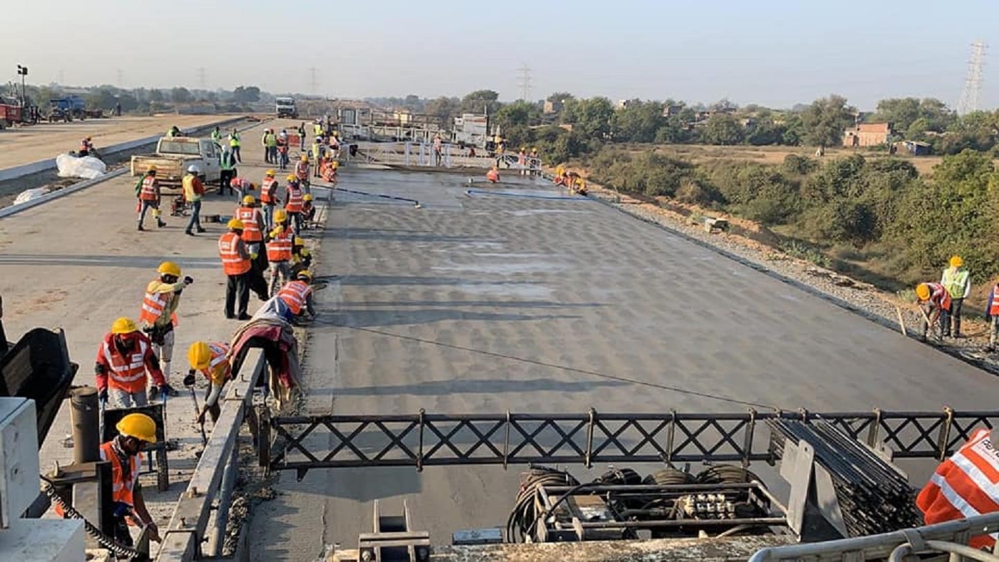 दिल्ली मुंबई एक्सप्रेसवे परियोजना