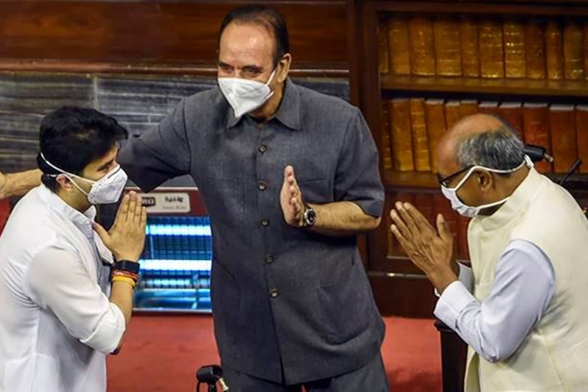 parliament budget session jyotiraditya scindia take modi govt side on farmers protest digvijaya singh tweak praise his skills