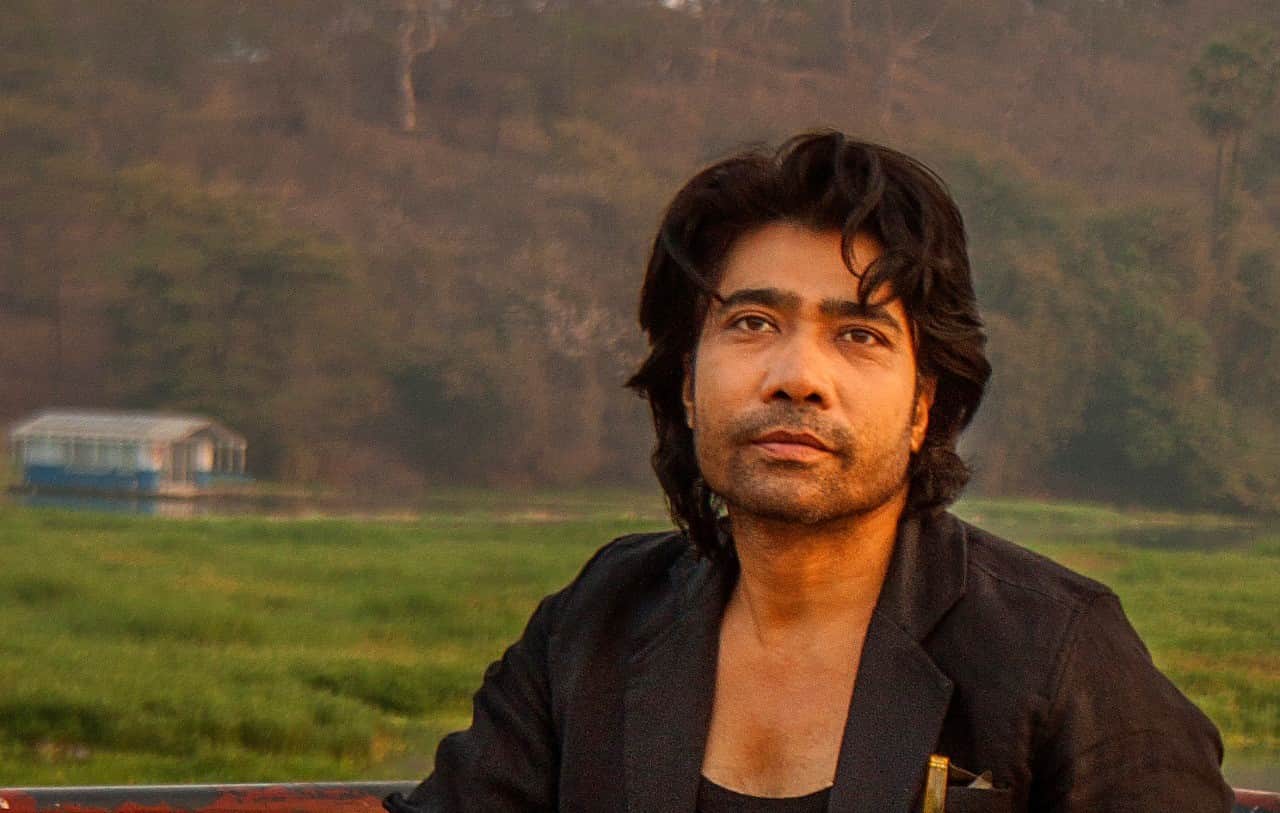 Dilip Arya from fathepur in UP is lead actor of behead ka baghi recounts his days as laborer