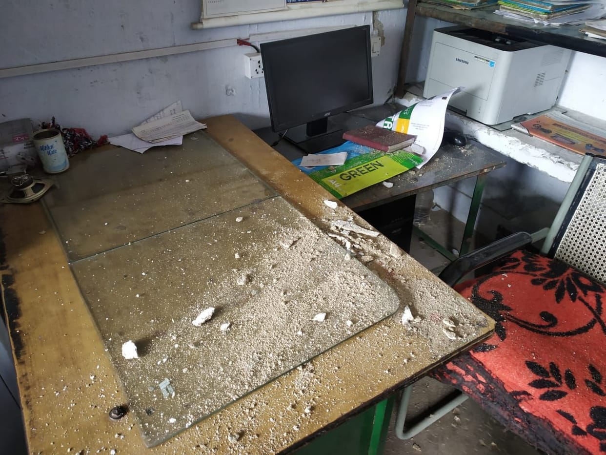 Roadways workers are forced to work in a dilapidated building