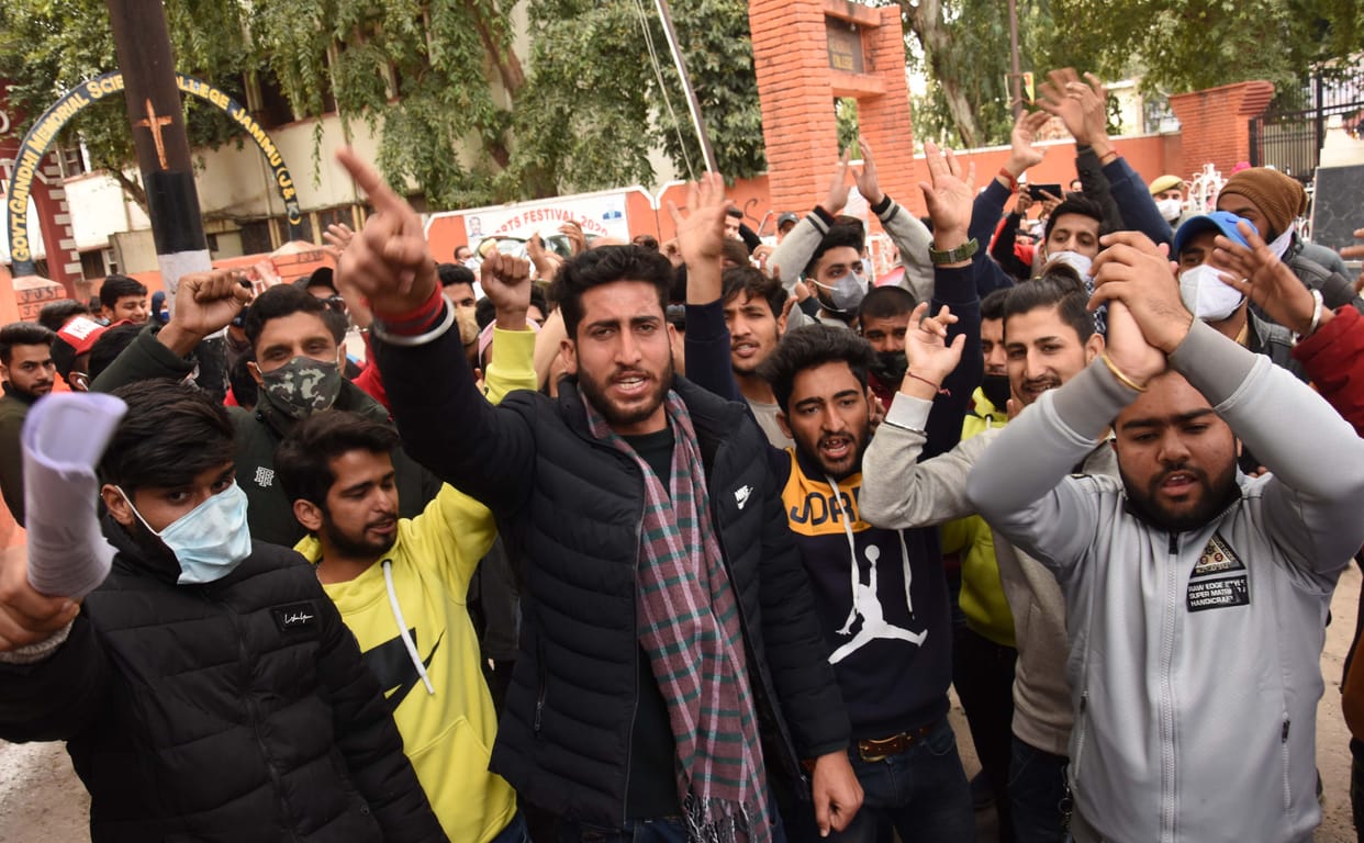 protest,demand mass promotion student, jammu news
