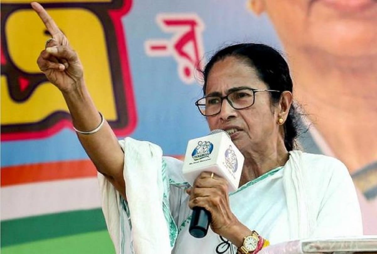 Mamata recites Chandipath at Nandigram says People will make BJP April fool on polling day
