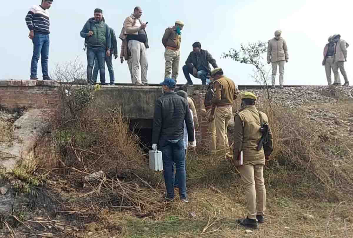 UP: After killing the child in Hardoi, the dead body pressed into a pit filled with water