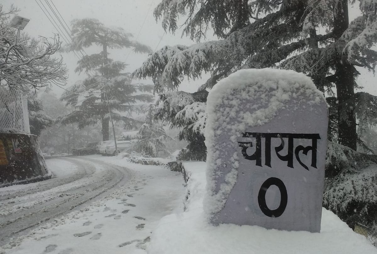 fresh snowfall in shimla manali lahaul dalhousie Narkanda kufri