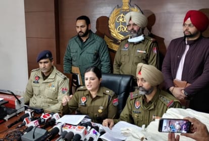 Mohali Police busted fraud gang who provide fake degrees and certificates