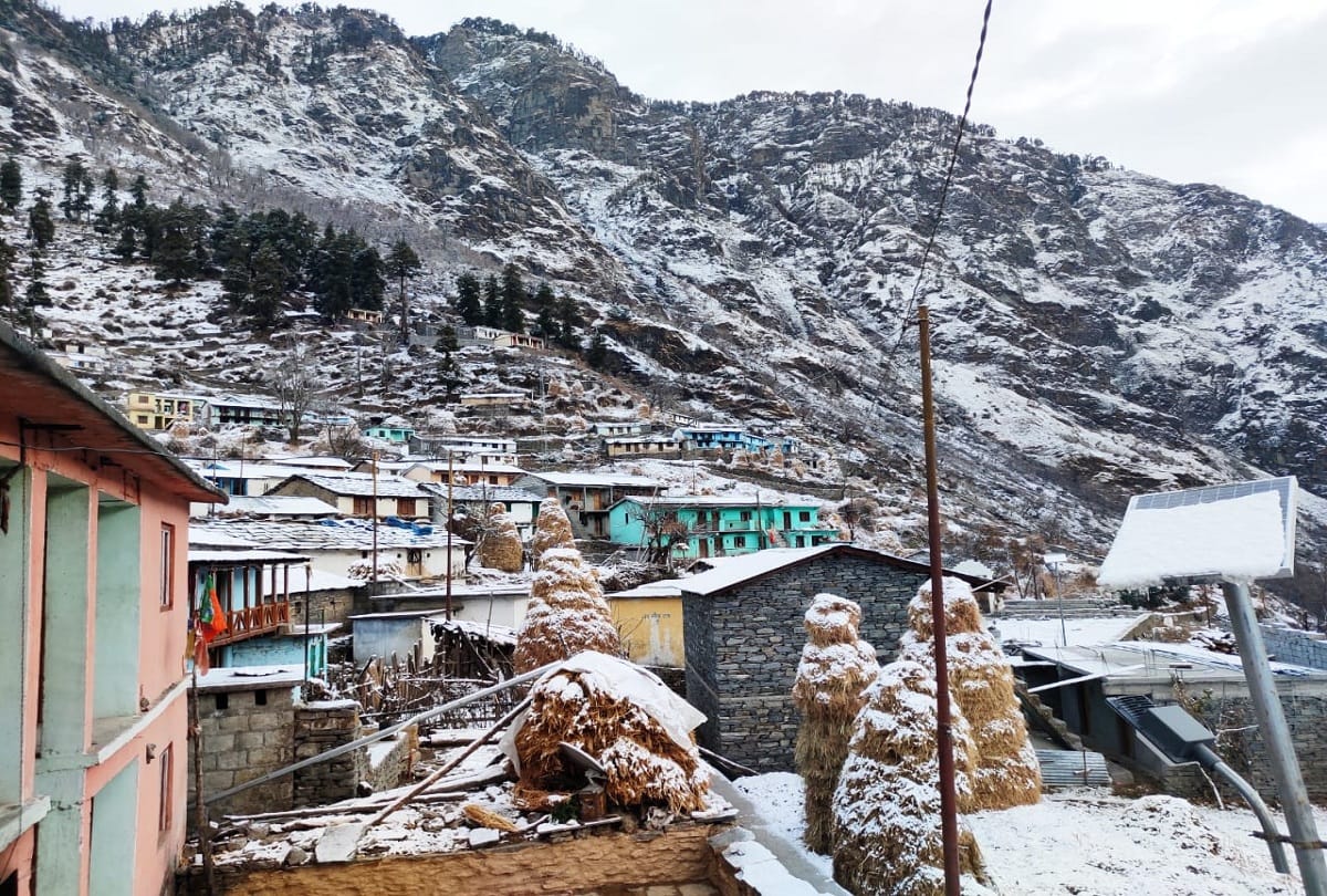 Uttarakhand weather news update Today: Weather changed in Uttarakhand, Rainfall snowfall in mountains