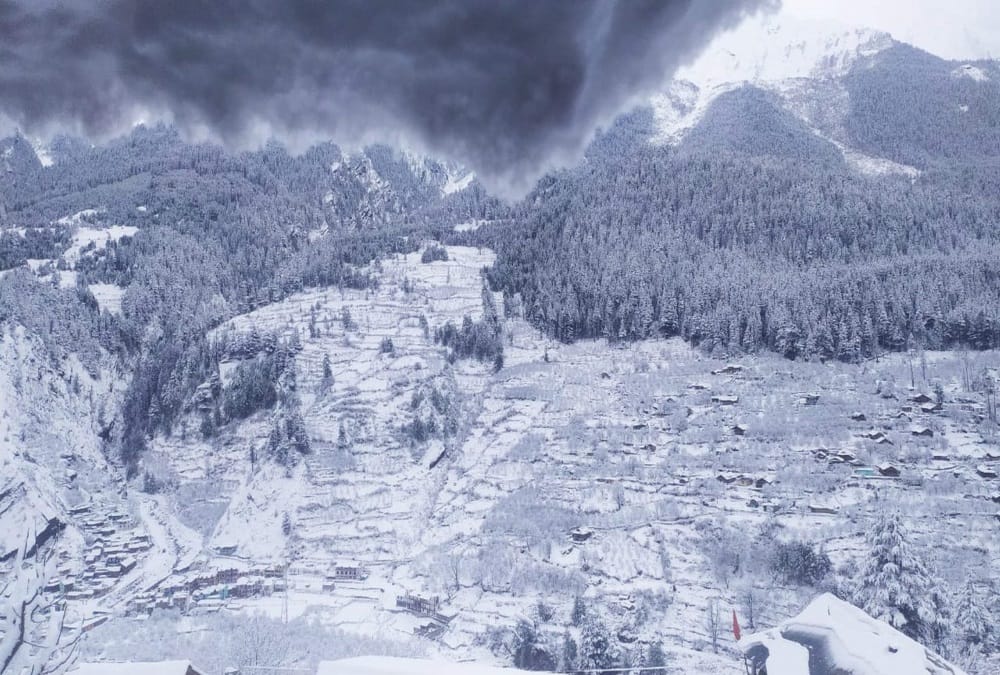 Uttarakhand weather News update Today: Heavy Snowfall in Hilly Areas Awesome photos