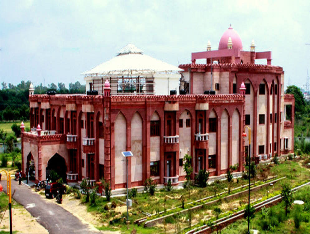 3 members committee will probe Prof  Mahrukh Mirza case