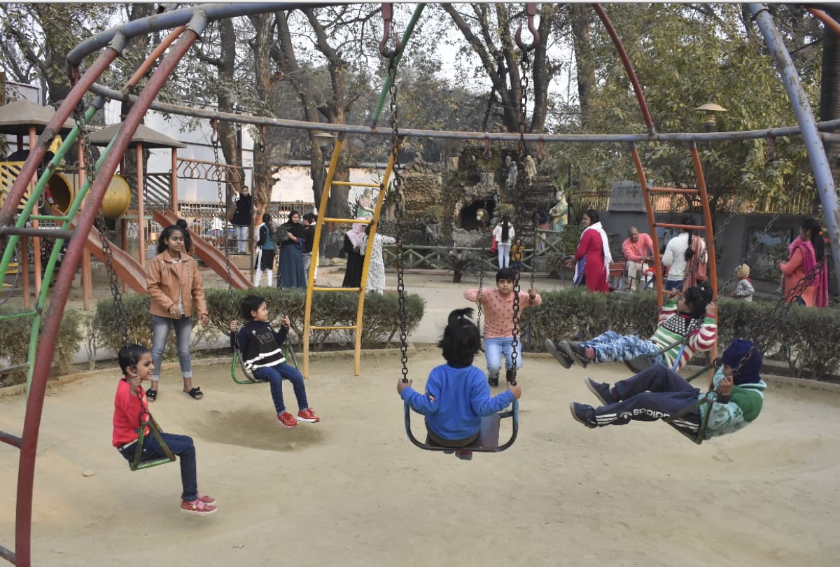 People enjoyed the bright sunshine in Gorakhpur
