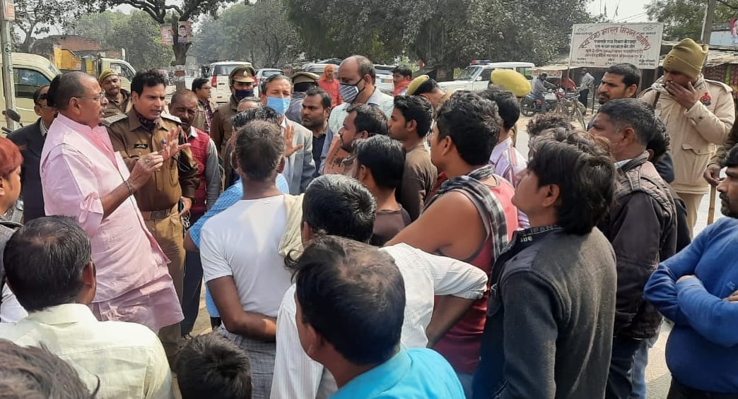 MLA-officials listened to problems, not made