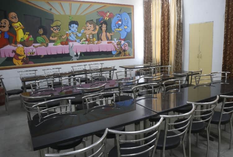 Chandigarh : Government school of Dhanas competes with private schools 