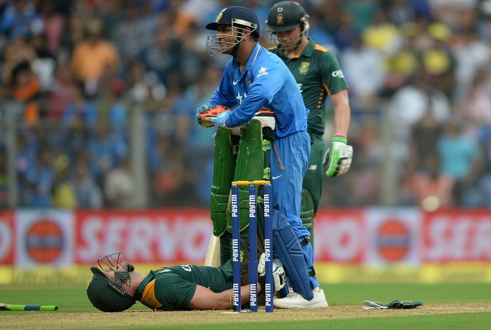 IND vs ENG: Virat Kohli helps Joe Root suffering from pain, BCCI shares video saying spirit of cricket