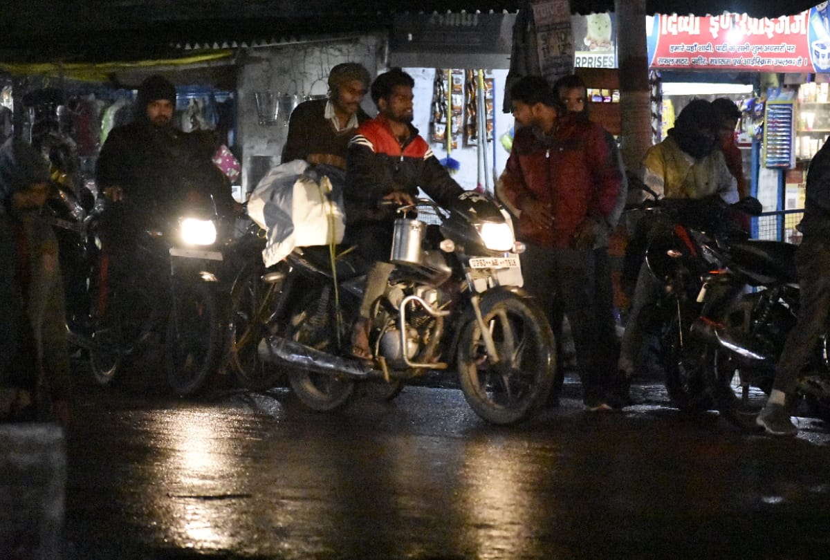 Gorakhpur weather change after Cloud shadow weather forecast on light rain in UP