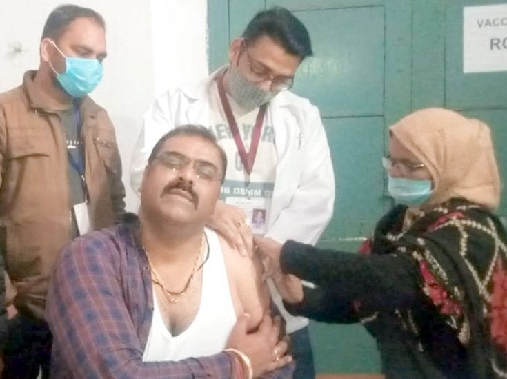 corona vaccination in sambhal
