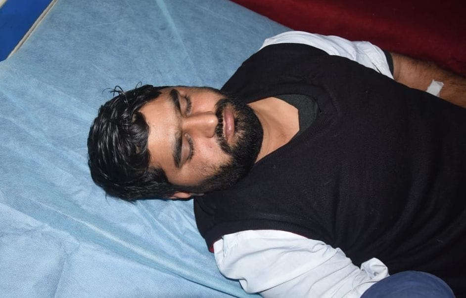 Advocate shot in Pakbada, condition critical