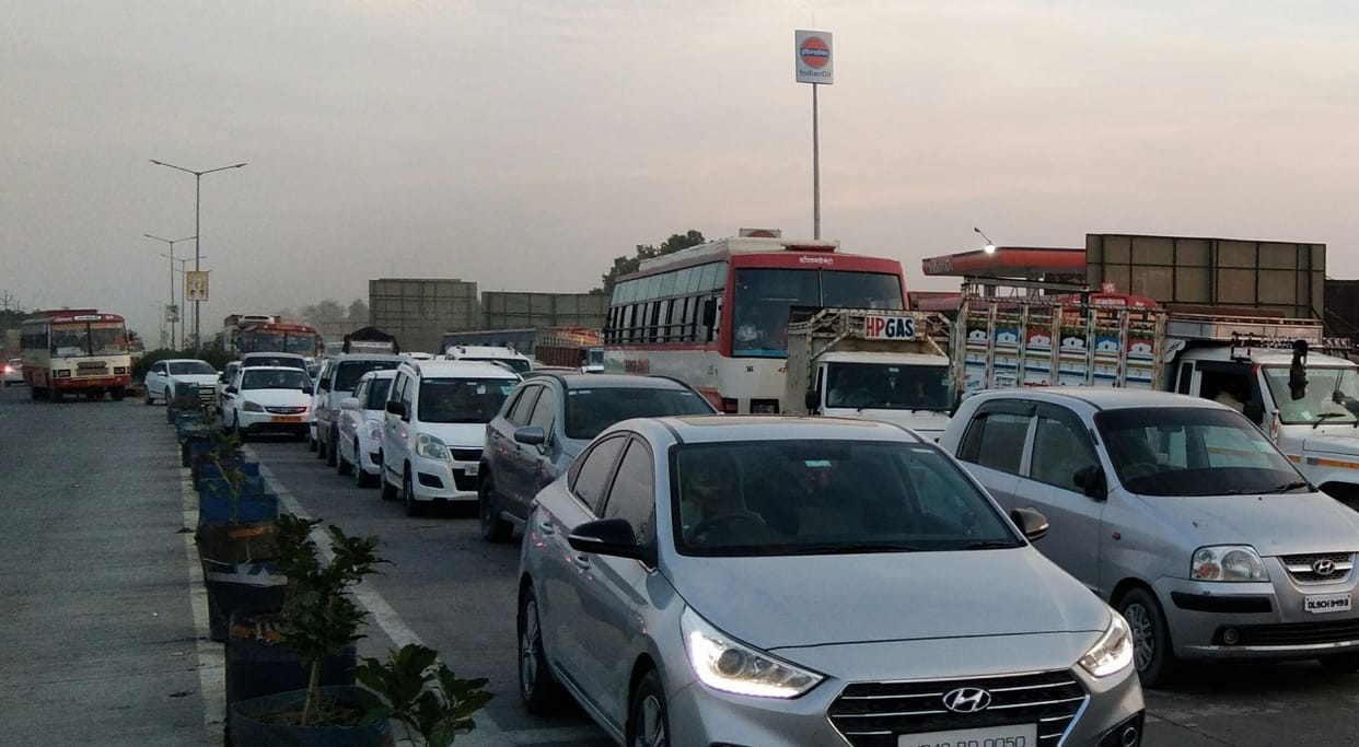 Jam on luharasi toll plaza