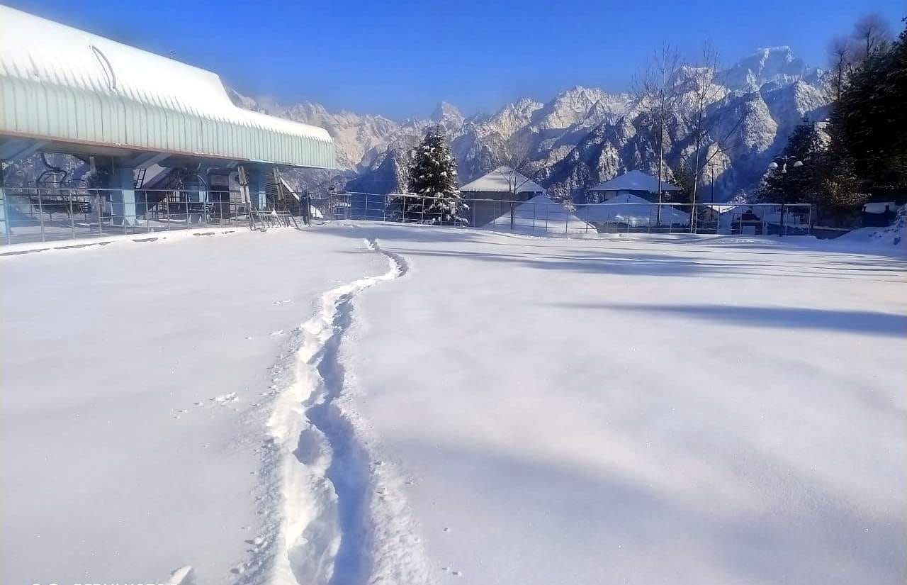 Uttarakhand Snowfall news update today: Gangotri-Yamunotri, Badrinath highway and Auli road Closed