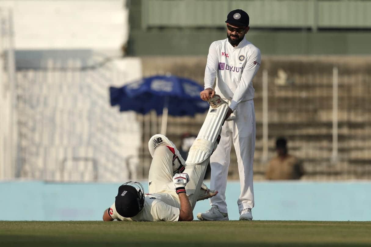 VIDEO: IND vs ENG, 1st Test Virat Kohli handshake with joe root and congratulated him on his his double century