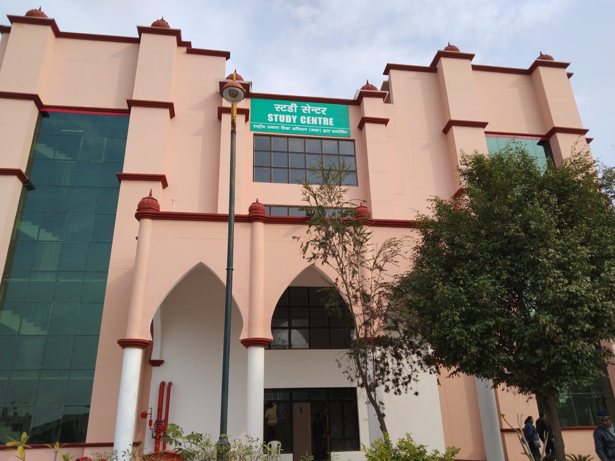 Bhasha university starts language lab