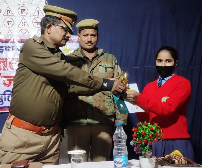 prize,traffic,TSI,essay,fathepur news