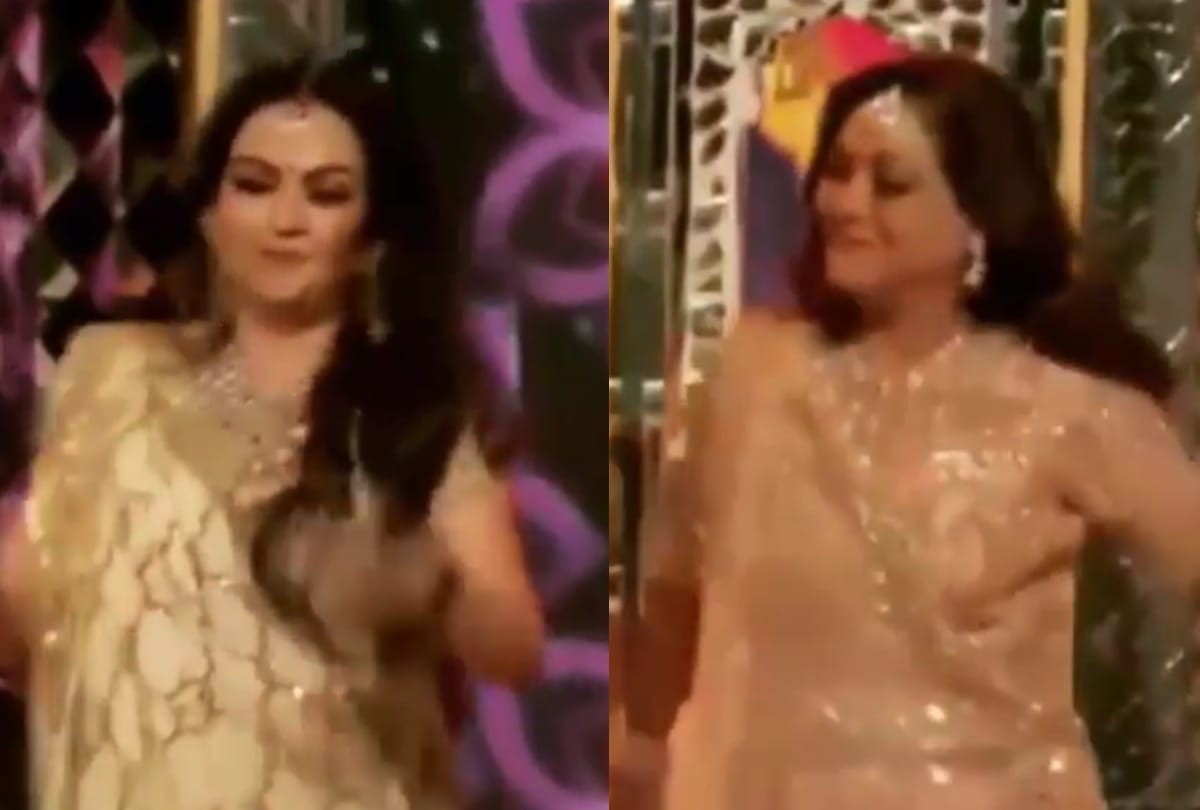Have A Look At These Unseen Pictures Of Nita Ambani And Tina Ambani
