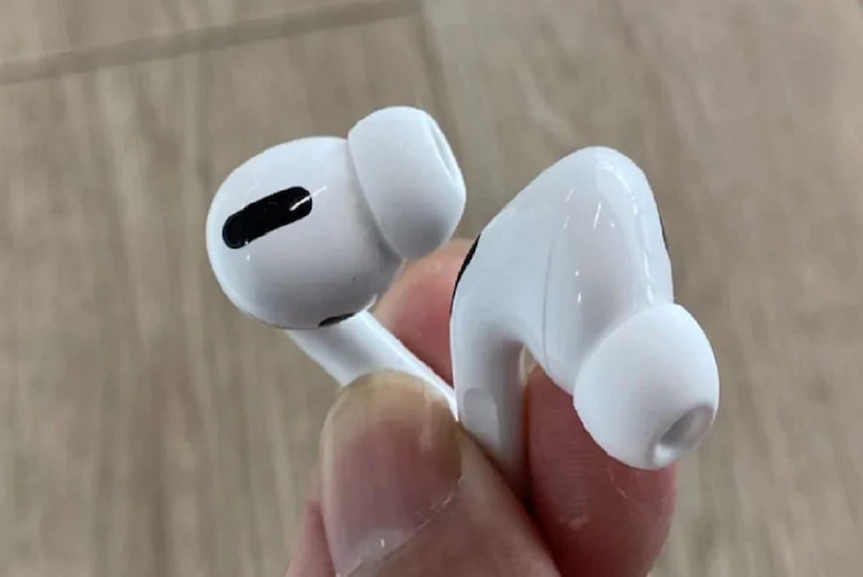 Massachusetts man loses one AirPod Xray reveals he swallowed it in sleep