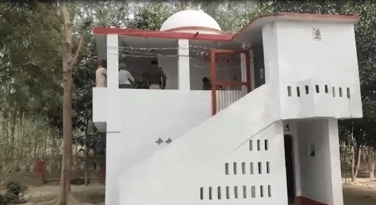 Four kilogram silver durga mata statue and 500 gram crown stolen from Azamgarh temple