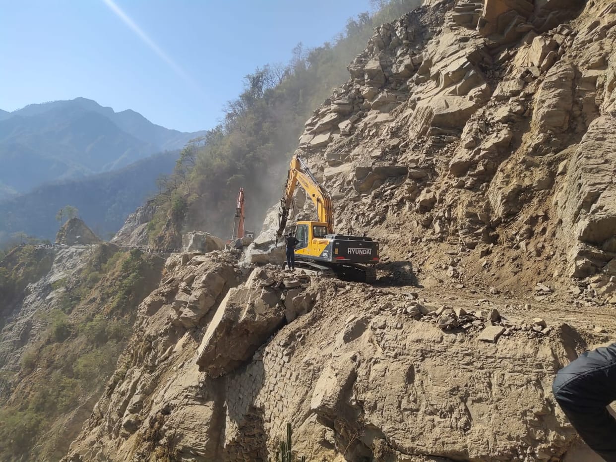 Uttarakhand Weather Forecast Today: yellow alert today badrinath highway still closed