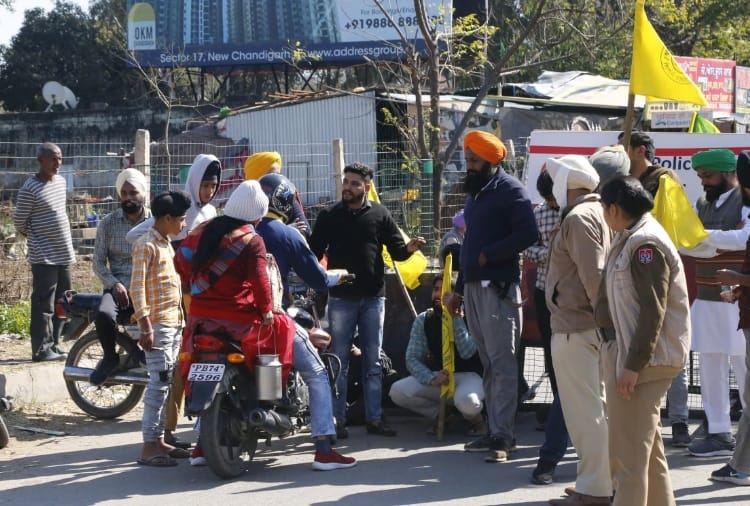 Road jam in Chandigarh in support of farmers