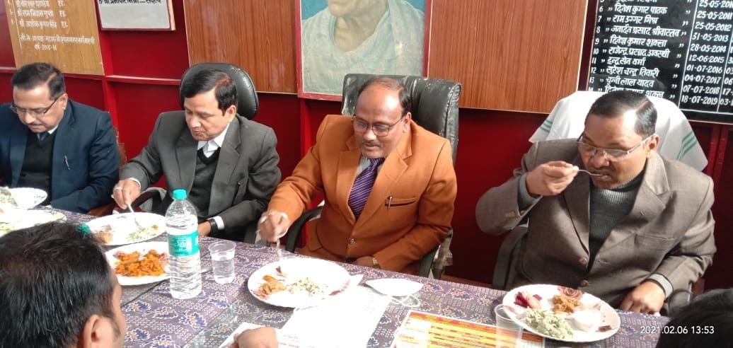Judicial and administrative officers are busy in Khichdi banquet