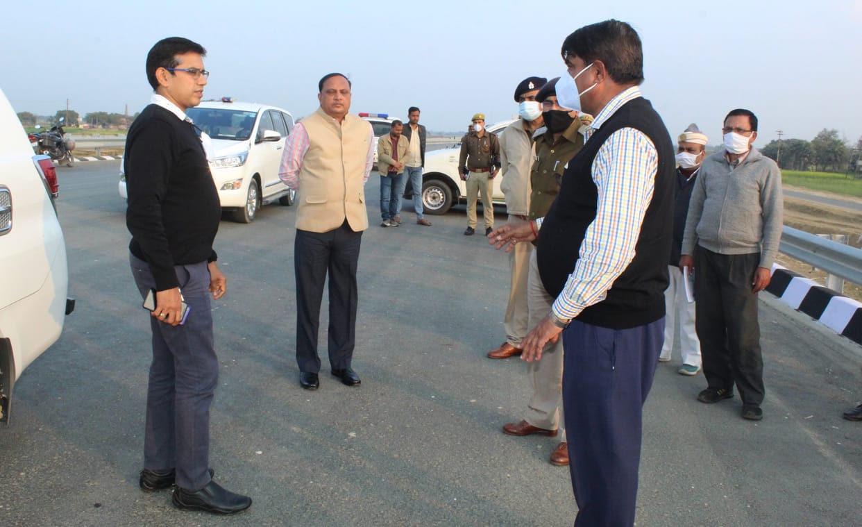 CM Yogi Adityanath visit Azamgarh express way