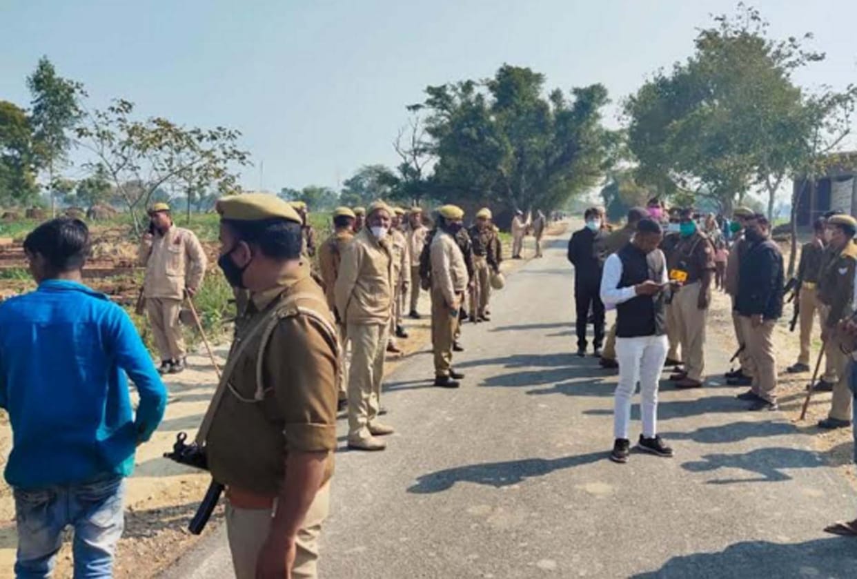 farmer protest in kasganj for krishi bill